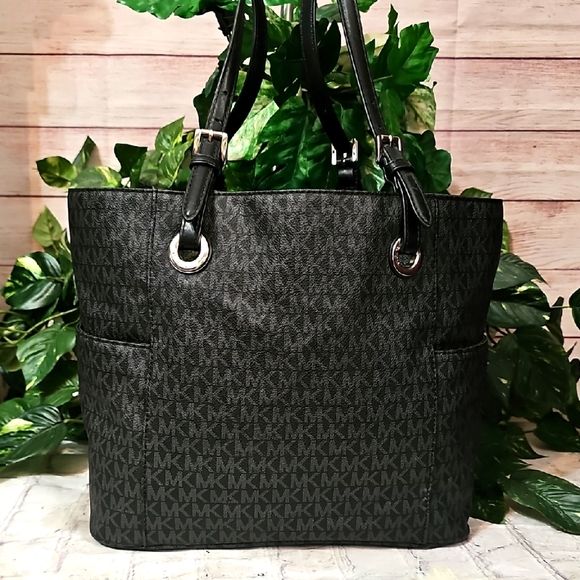 Michael Kors NWOT Black/Gray Signature Tote - Picture 1 of 13